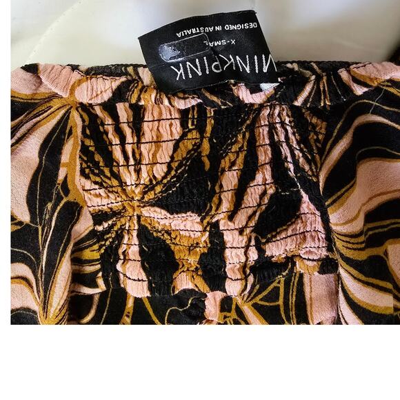 Minkpink Ziba Top XS Black Pink Floral Puff Sleeve Cropped Blouse Boho Vacay - Picture 5 of 6